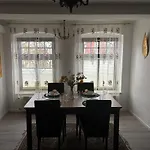 Le Petit Charme - Wohnen In Einer Historischen Apartment