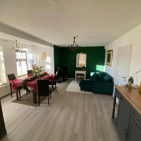 Le Petit Charme - Wohnen In Einer Historischen Apartment Suhl