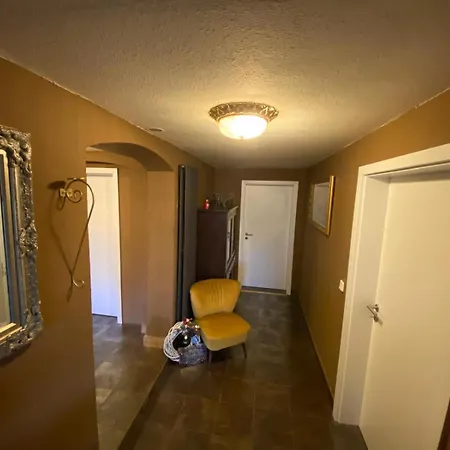 Apartment Le Petit Charme - Wohnen In Einer Historischen