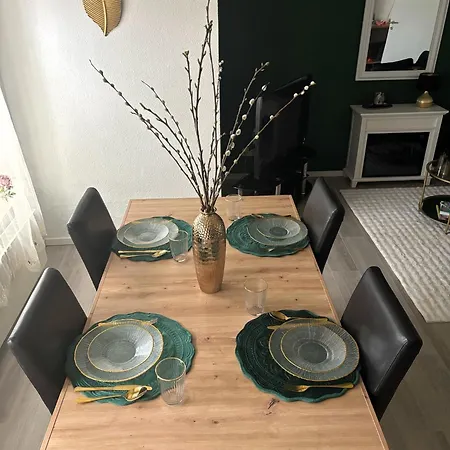 Le Petit Charme - Wohnen In Einer Historischen Apartment Suhl
