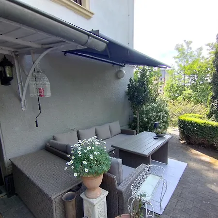 Appartamento Le Petit Charme - Wohnen In Einer Historischen Suhl