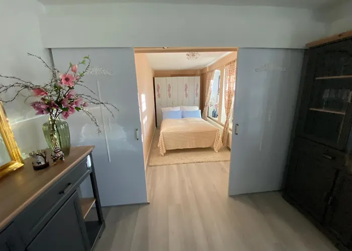 Le Petit Charme - Wohnen In Einer Historischen Апартаменты *