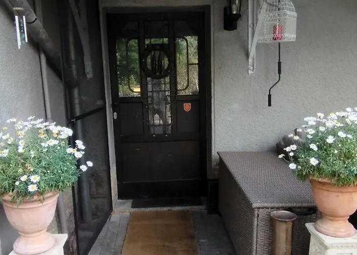 Le Petit Charme - Wohnen In Einer Historischen Зуль